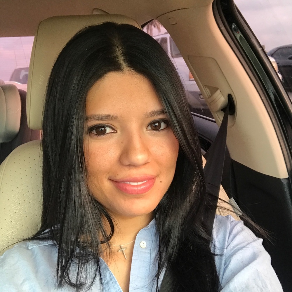 Meet your Posher, Raquel